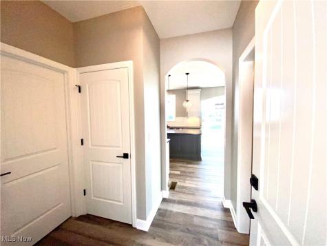 2273 Ledgestone Drive NW Uniontown OH 44685