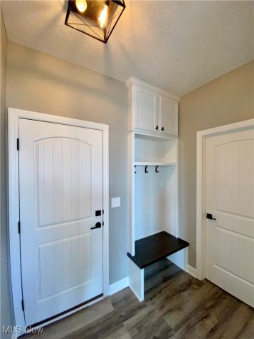 2273 Ledgestone Drive NW Uniontown OH 44685