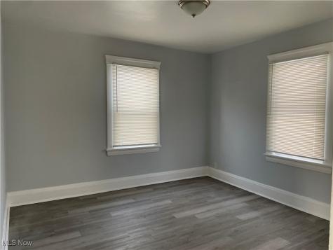 3377 Lownesdale Road Cleveland OH 44112