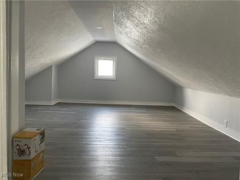 3377 Lownesdale Road Cleveland OH 44112