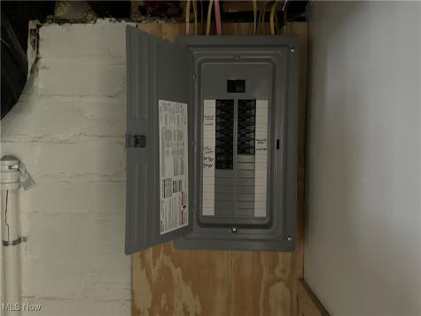 3377 Lownesdale Road Cleveland OH 44112