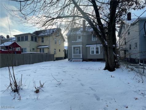 3377 Lownesdale Road Cleveland OH 44112