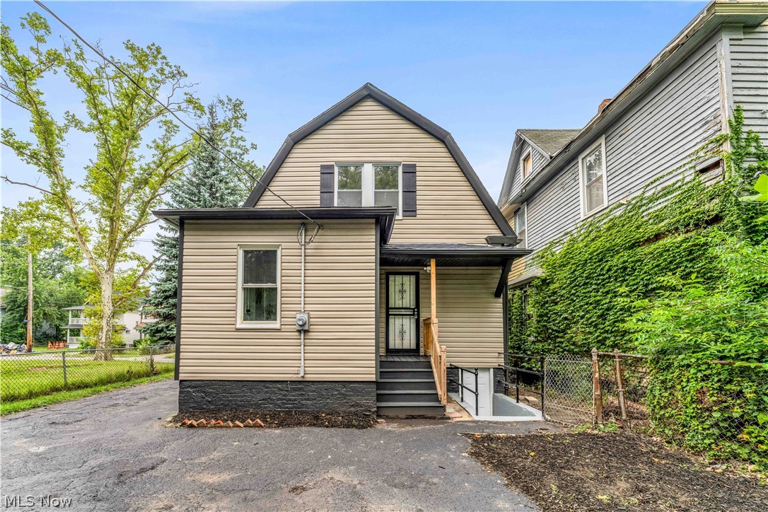 1349 E 115th Street Cleveland OH 44106