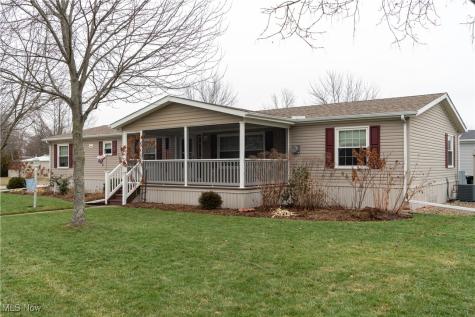 337 Pin Oak Circle Elyria OH 44035