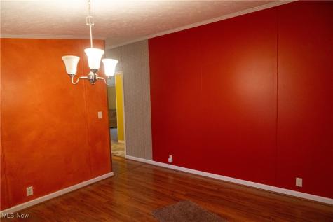 337 Pin Oak Circle Elyria OH 44035
