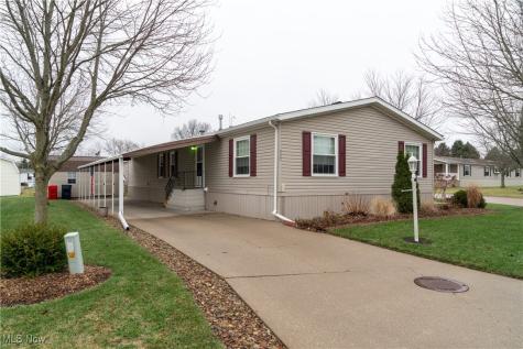 337 Pin Oak Circle Elyria OH 44035