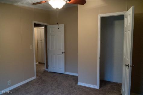 337 Pin Oak Circle Elyria OH 44035