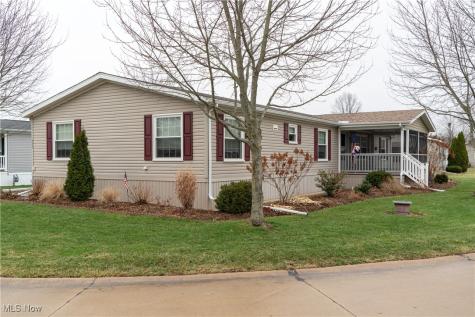 337 Pin Oak Circle Elyria OH 44035