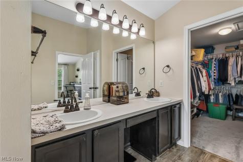 36616 Haverford Place Avon OH 44011