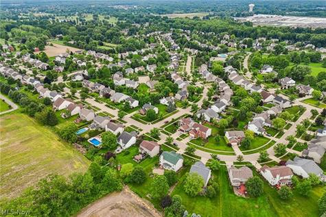 36616 Haverford Place Avon OH 44011