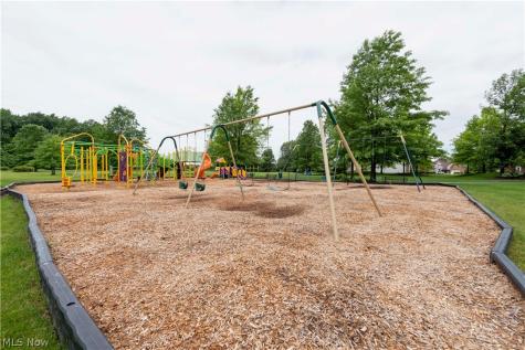 36616 Haverford Place Avon OH 44011