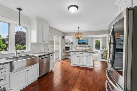 36616 Haverford Place Avon OH 44011