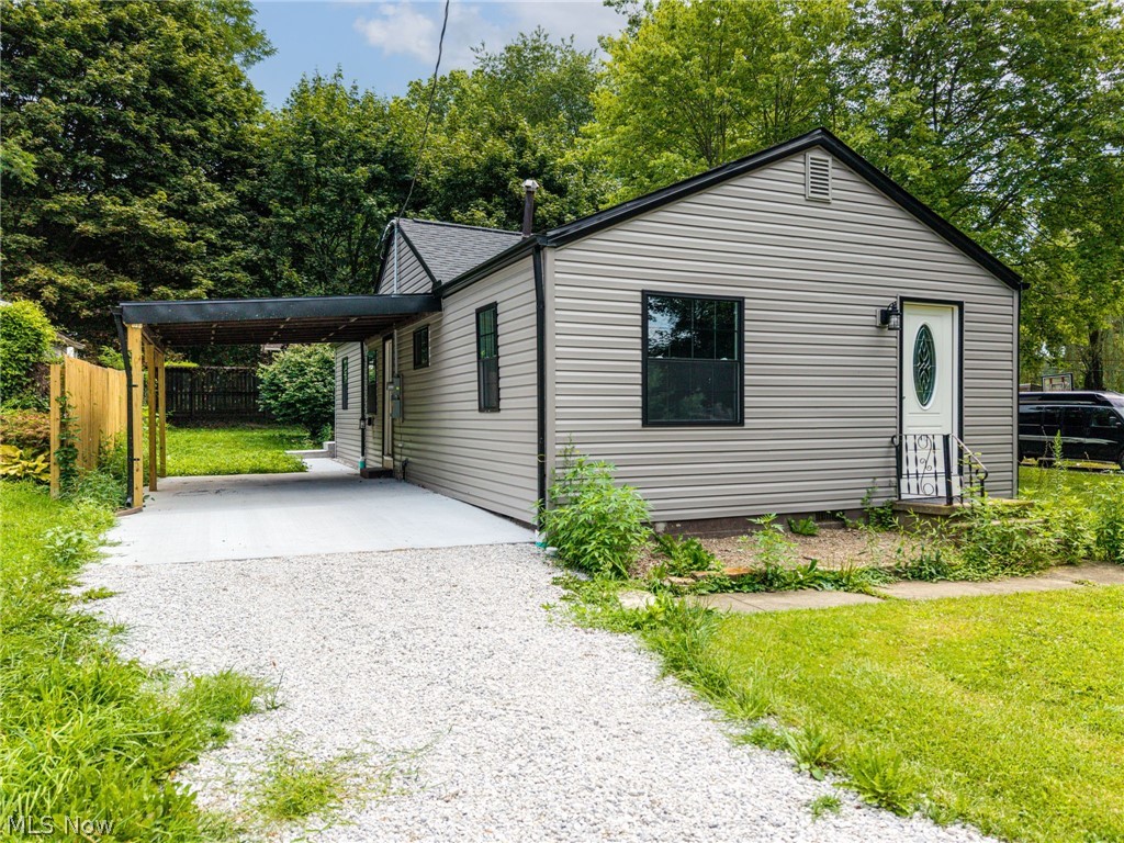 419 Celia Avenue Akron OH 44312