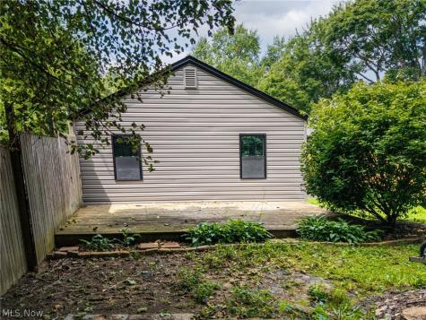 419 Celia Avenue Akron OH 44312