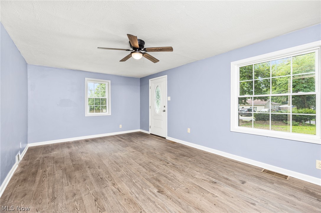 419 Celia Avenue Akron OH 44312