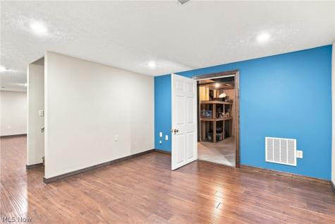 169 Taylor Boulevard Lagrange OH 44050