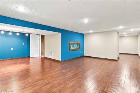 169 Taylor Boulevard Lagrange OH 44050