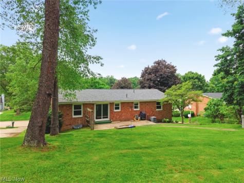 1212 Linwood Avenue SW North Canton OH 44720