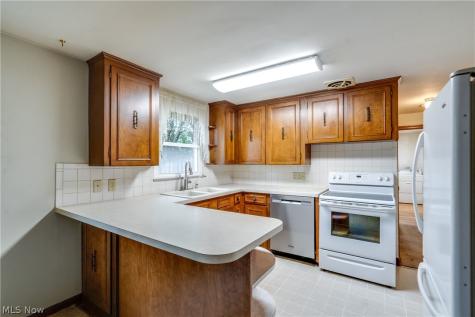 2624 Eaton Road NW Canton OH 44708