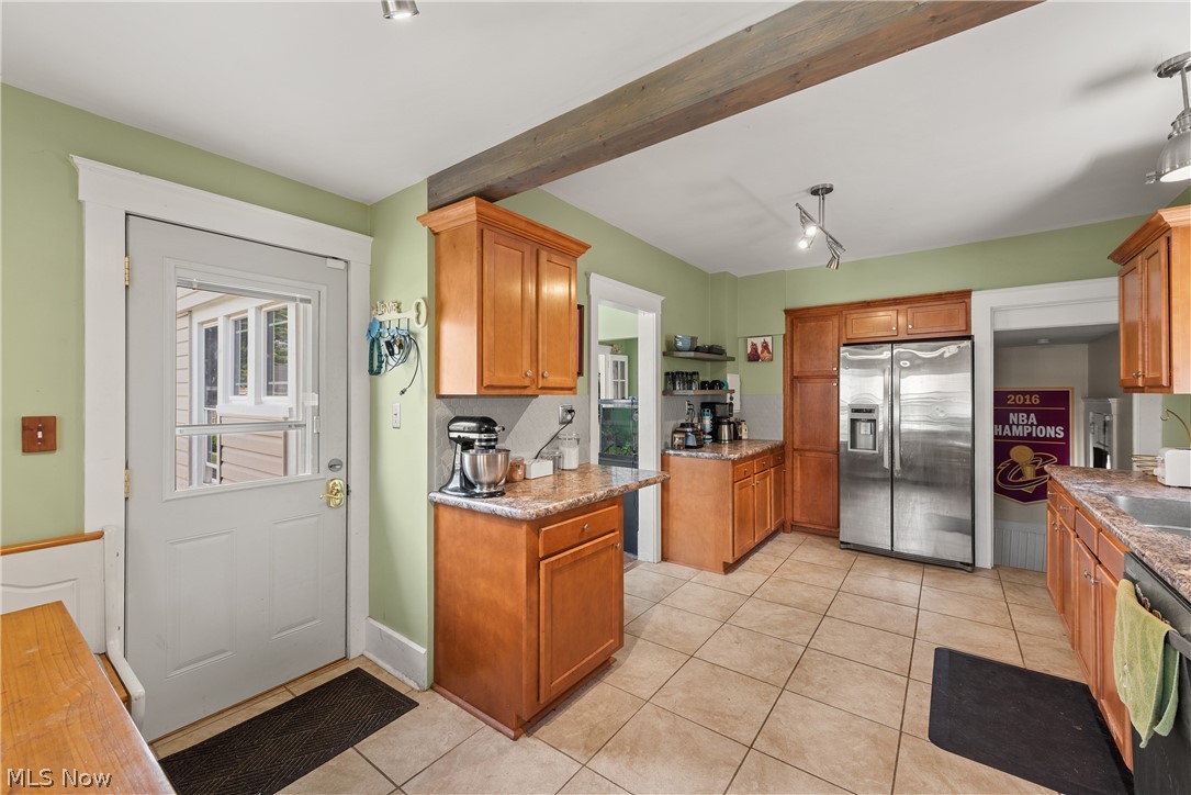 901 Park Avenue Elyria OH 44035