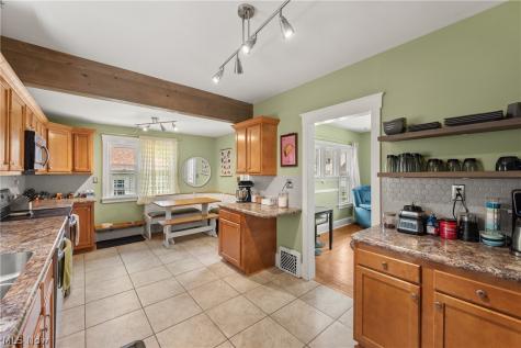 901 Park Avenue Elyria OH 44035
