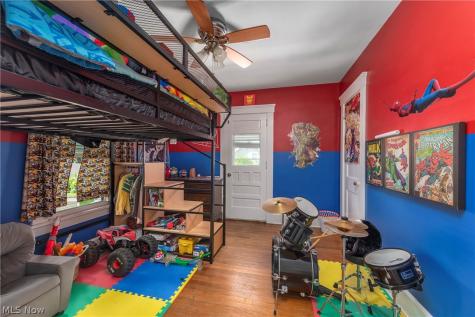 901 Park Avenue Elyria OH 44035