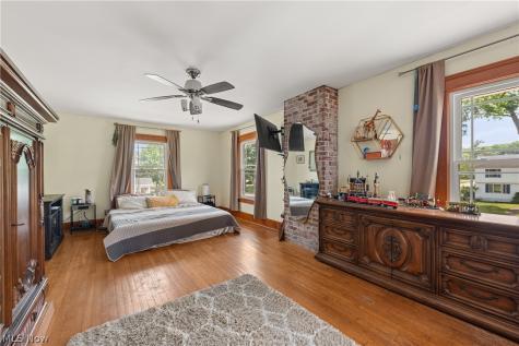 901 Park Avenue Elyria OH 44035