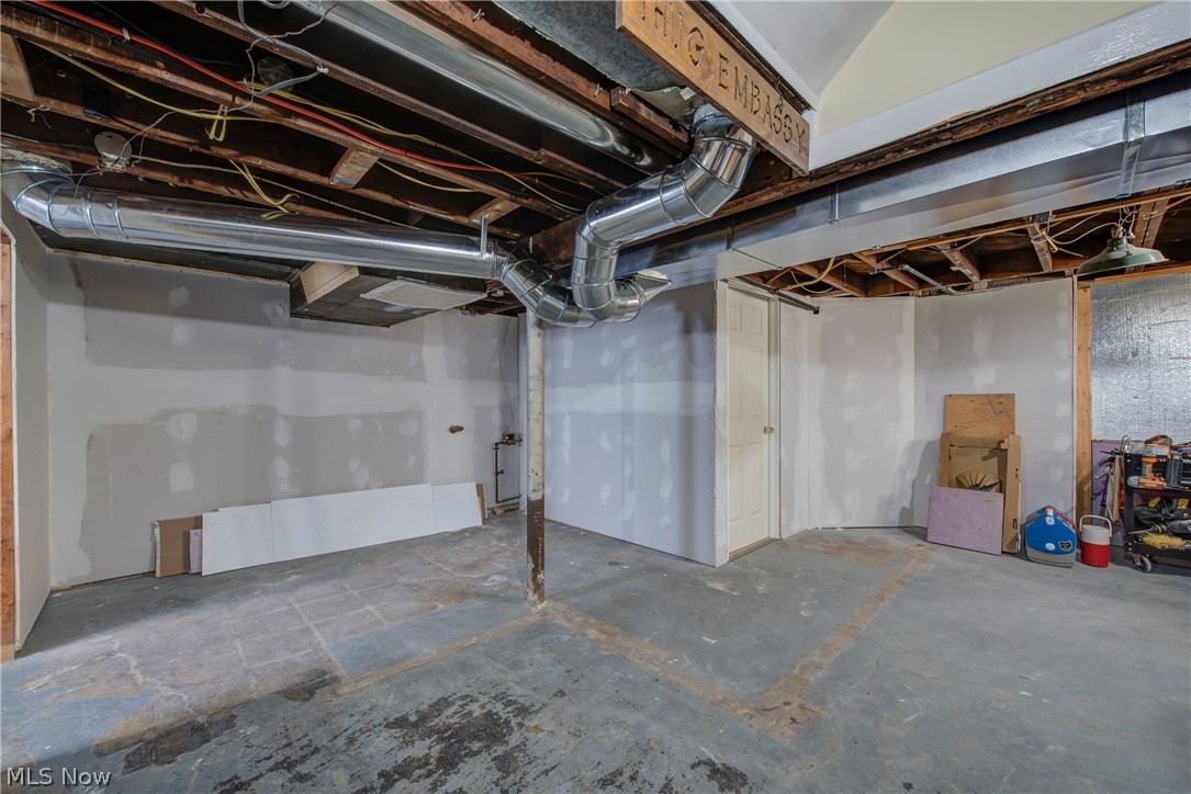 901 Park Avenue Elyria OH 44035