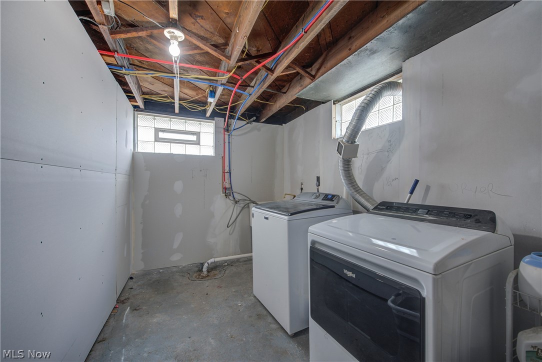 901 Park Avenue Elyria OH 44035