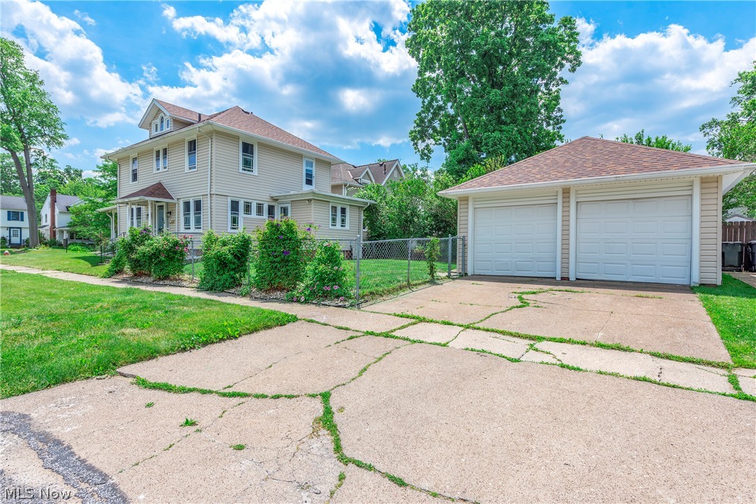 901 Park Avenue Elyria OH 44035