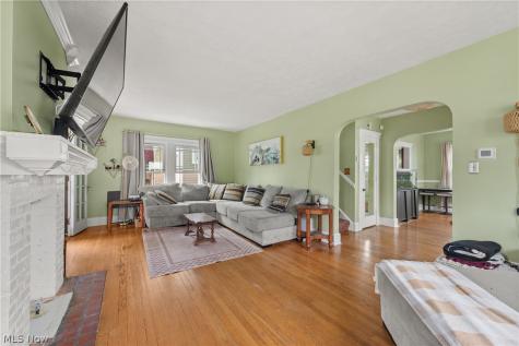 901 Park Avenue Elyria OH 44035