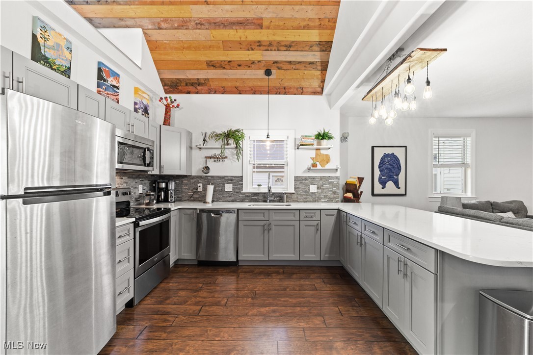 1866 W 45th Street Cleveland OH 44102