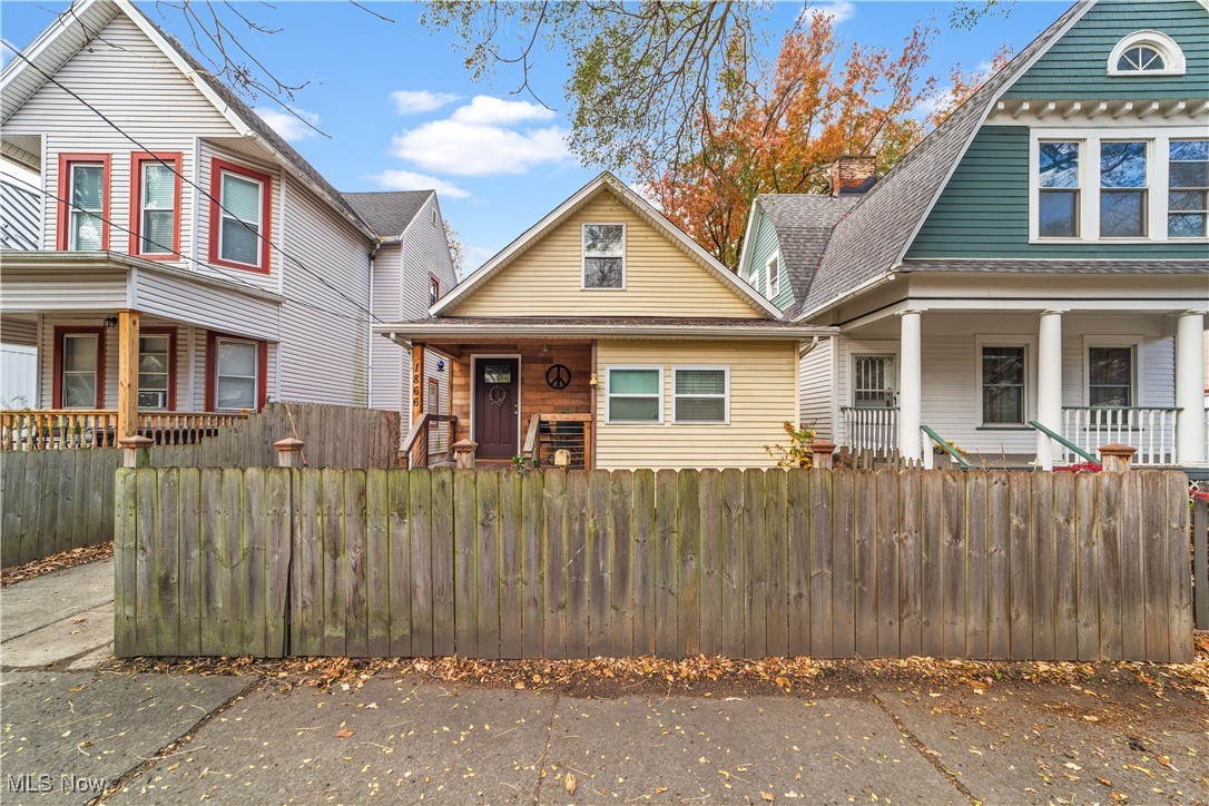 1866 W 45th Street Cleveland OH 44102