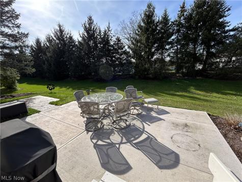 15220 Chestnut Oak Lane Strongsville OH 44149