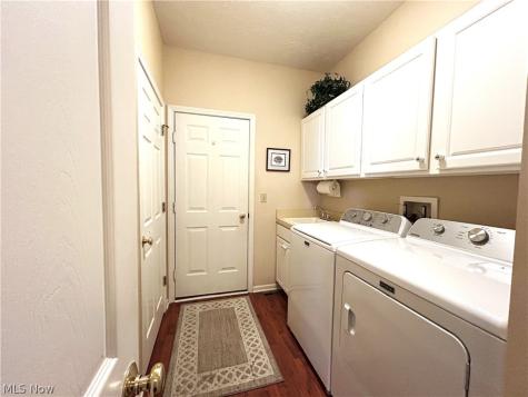 15220 Chestnut Oak Lane Strongsville OH 44149