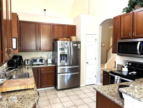 15220 Chestnut Oak Lane Strongsville OH 44149