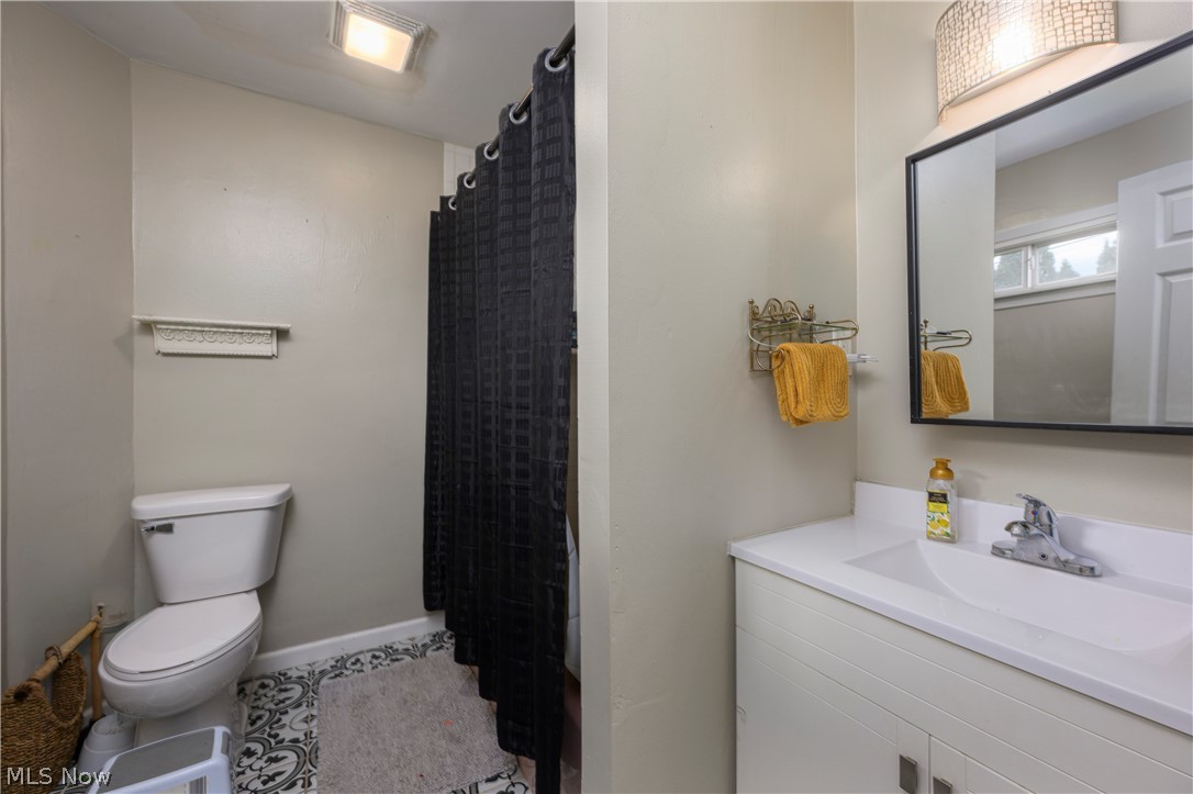 368 4th Drive NW New Philadelphia OH 44663