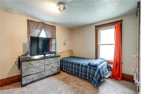 1026 Collinwood Avenue Akron OH 44310