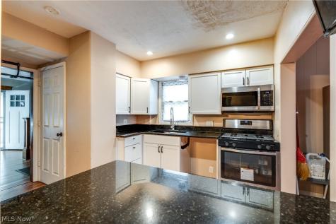 1026 Collinwood Avenue Akron OH 44310