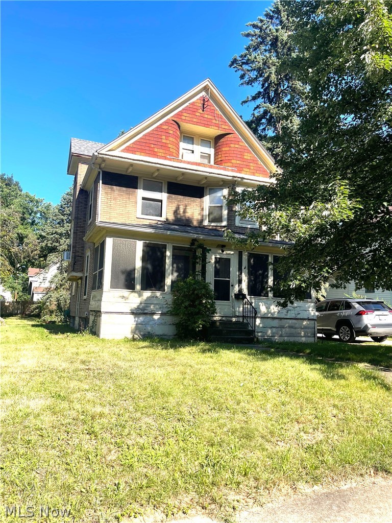 179 Jewett Street Akron OH 44305