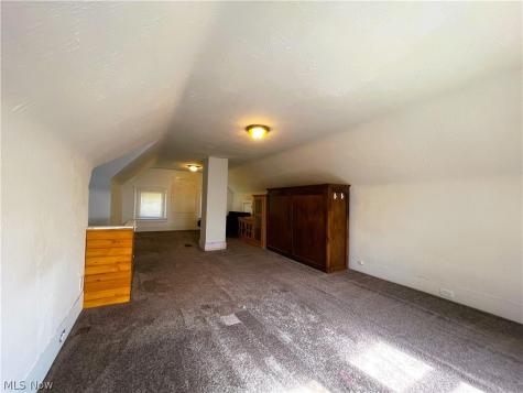 179 Jewett Street Akron OH 44305