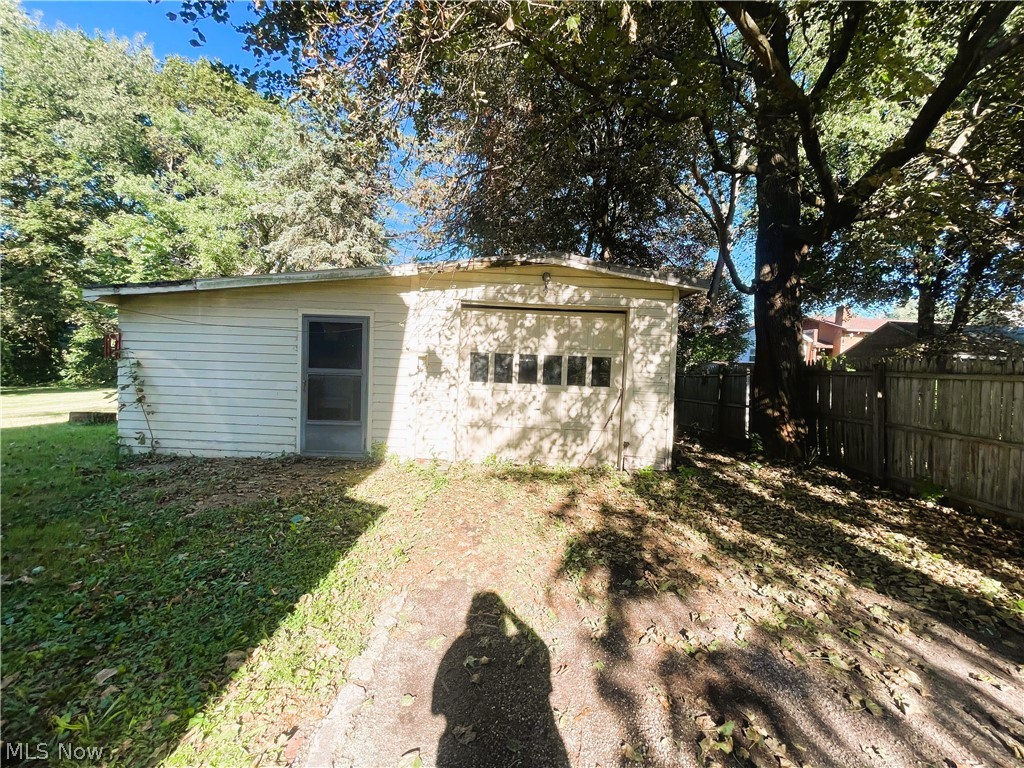 179 Jewett Street Akron OH 44305