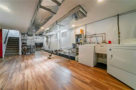 3836 Colony South Euclid OH 44118