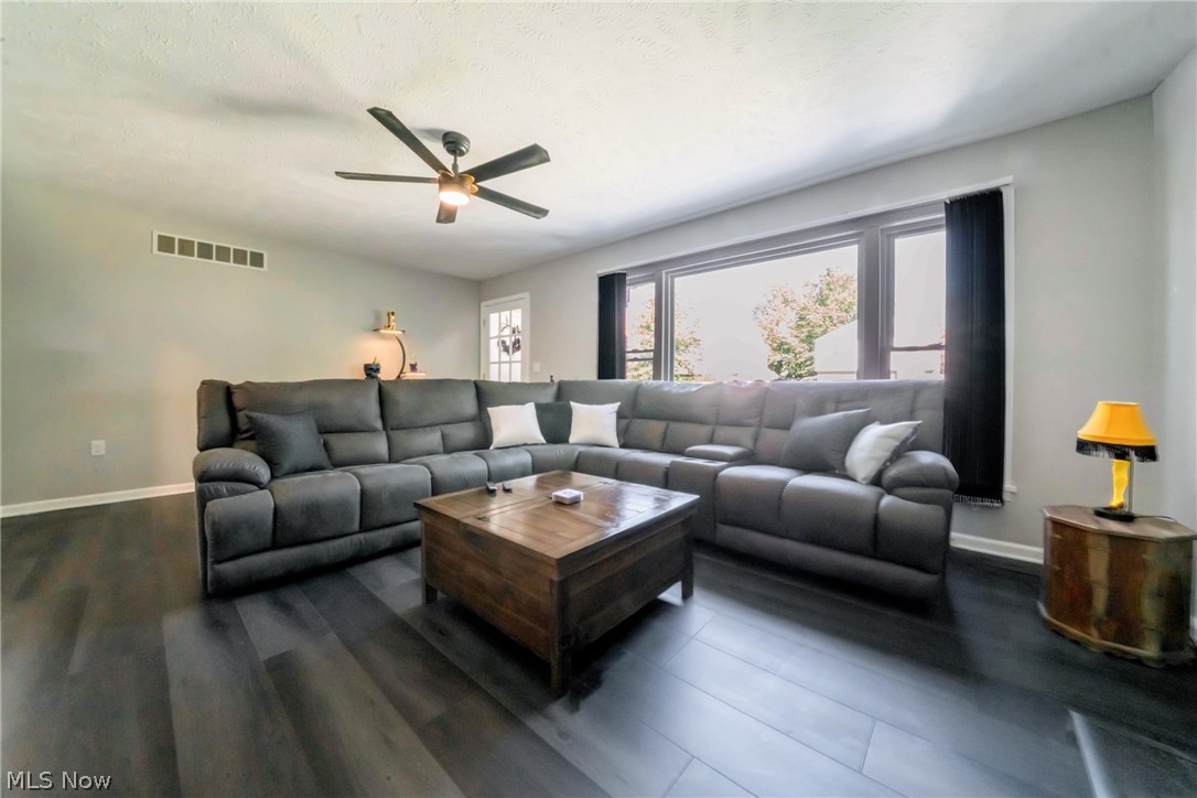 3836 Colony South Euclid OH 44118