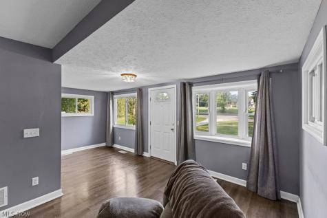3071 Farmdale Road Akron OH 44312