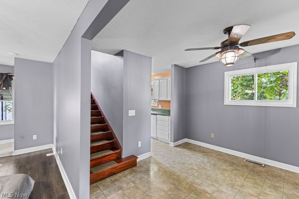 3071 Farmdale Road Akron OH 44312