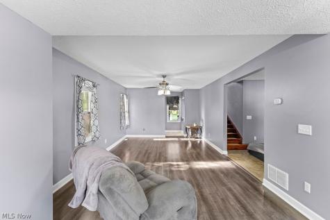 3071 Farmdale Road Akron OH 44312