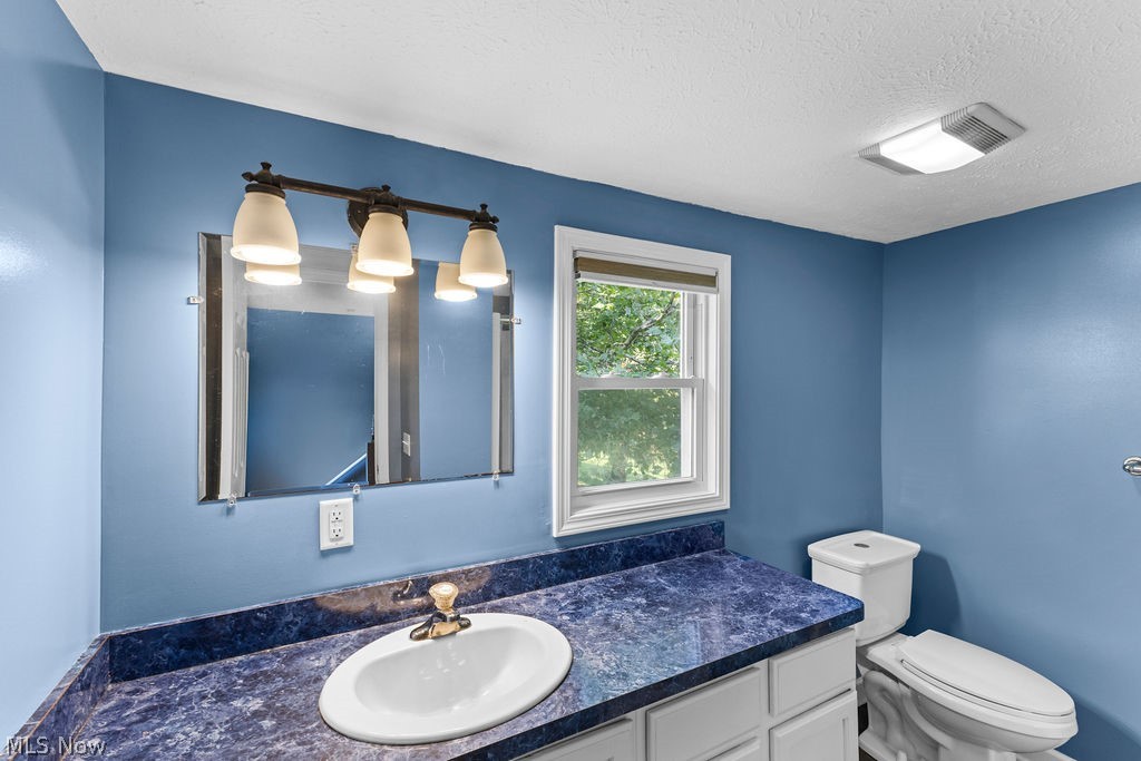 3071 Farmdale Road Akron OH 44312