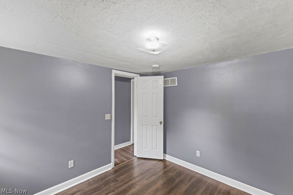 3071 Farmdale Road Akron OH 44312