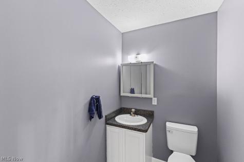 3071 Farmdale Road Akron OH 44312